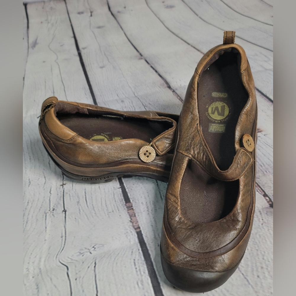Merrell Performance footwear shoes size 9